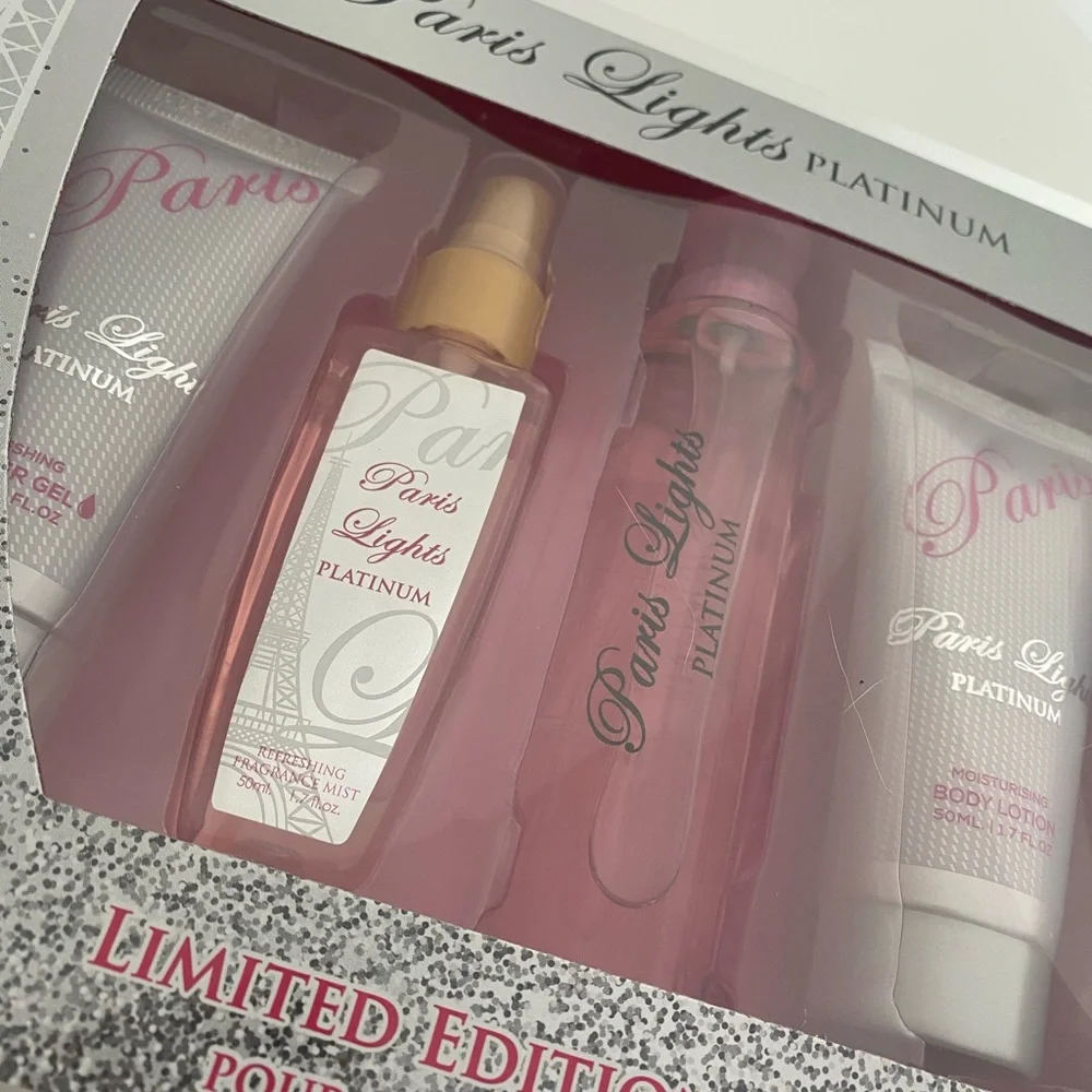 Paris Lights Bath and Body Fragrance Set Womens Cosmetics Gifts Pink Silver